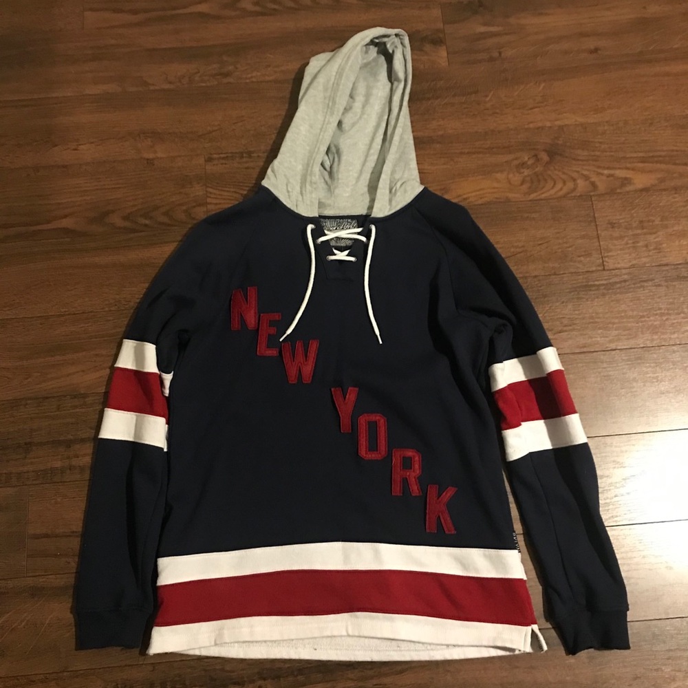 New York Rangers sweatshirt